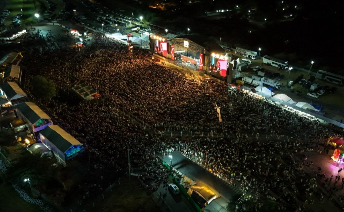 Una multitud disfrutó del cierre de la fiesta de La Chaya en La Rioja.