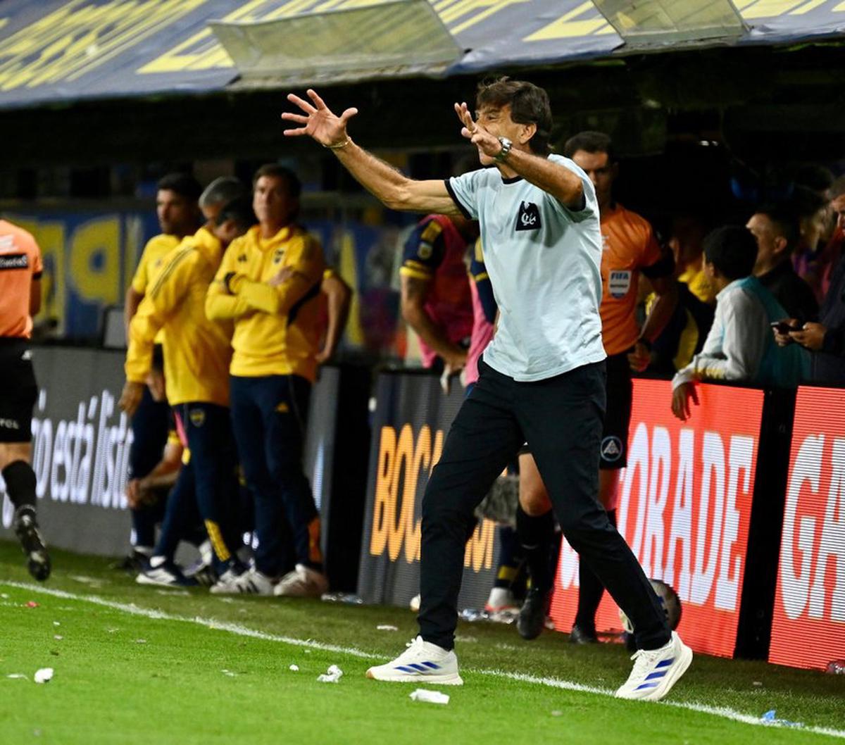 Gustavo Costas define el equipo de Racing. Foto: Agencia NA: (Juan Foglia).