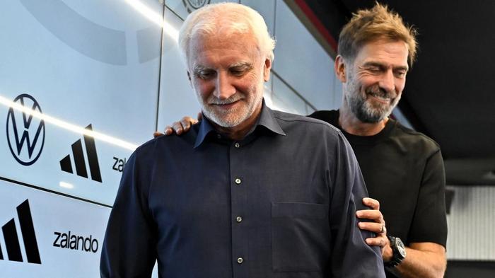 Rudi Völler no quiere una Alemania que juegue como Argentina