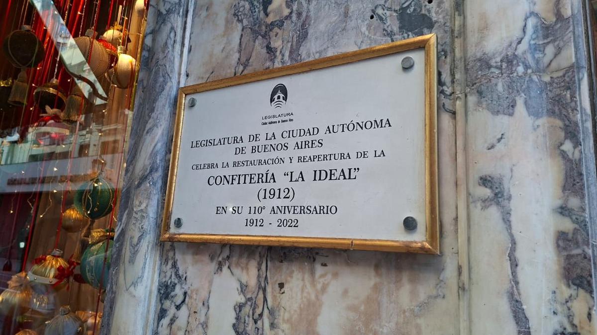 La Confitería La Ideal, un ícono de Buenos Aires.