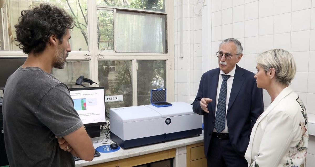 Nuevo equipamiento para vigilancia microbiológica en el Malbrán