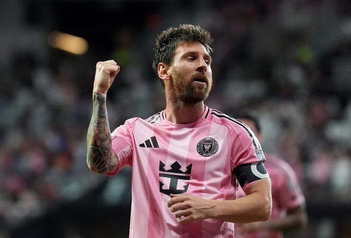Con cuatro goles de Messi, el Inter Miami goleó a Toronto y dejó atrás la mala racha