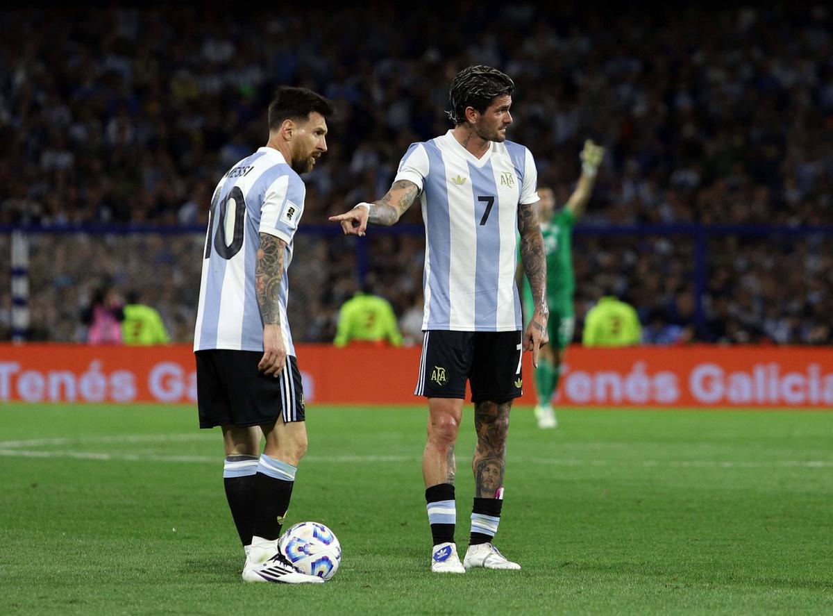 FOTO: Argentina le ganó a Perú y cerró su año. 