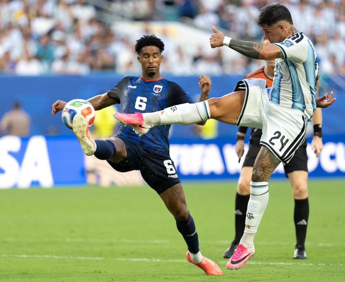Enzo Fernández destacó el pase a octavos.