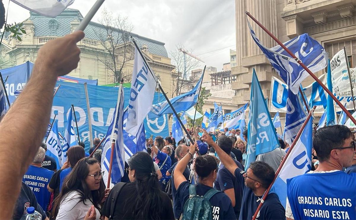 Rosario se sumó a la protesta de la CGT contra la reforma laboral.