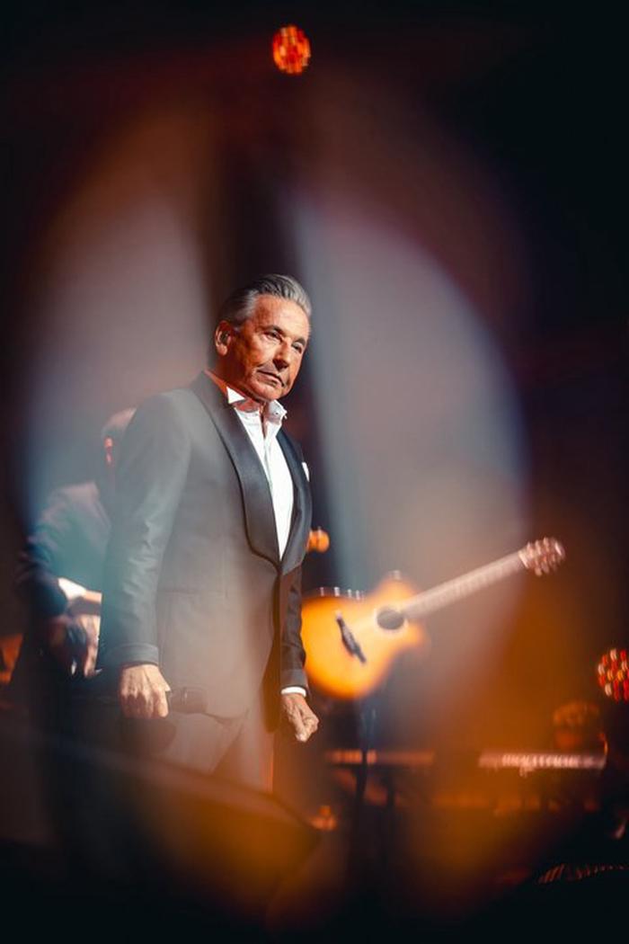 Ricardo Montaner solicita ayuda humanitaria para las víctimas de sismos en Colombia y Venezuela