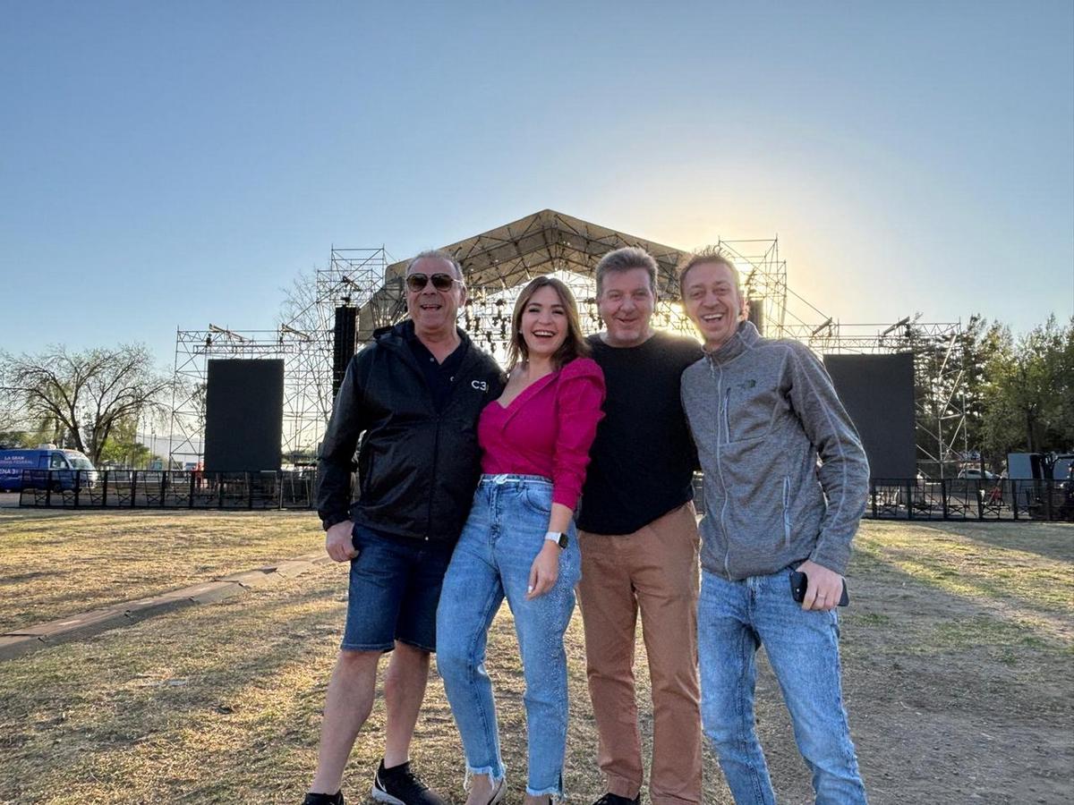 FOTO: Siempre Juntos transmite desde Villa Carlos Paz.