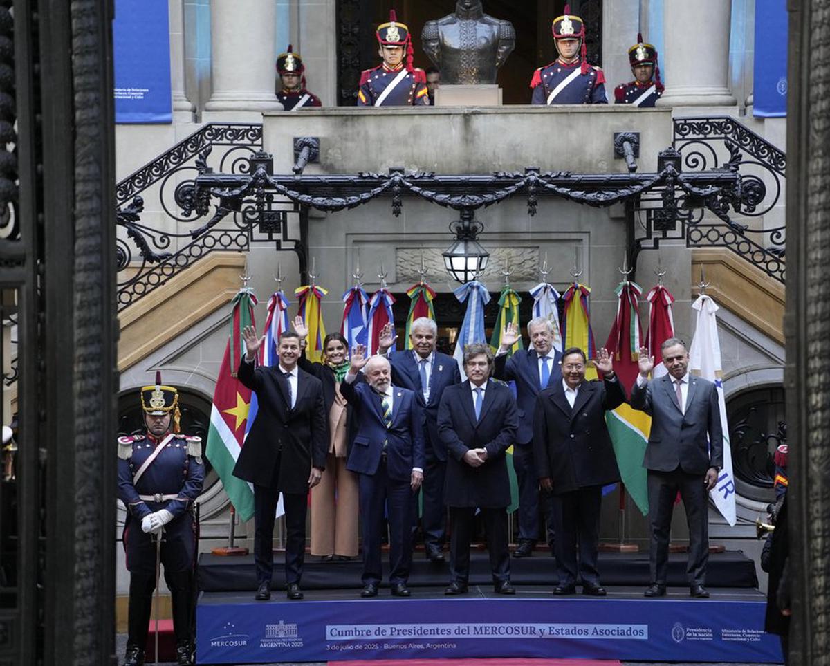 El presidente Javier Milei recibe desde las 9.30 a sus pares del Mercosur para encabezar la Cumbre de Líderes que iniciará a las 10.