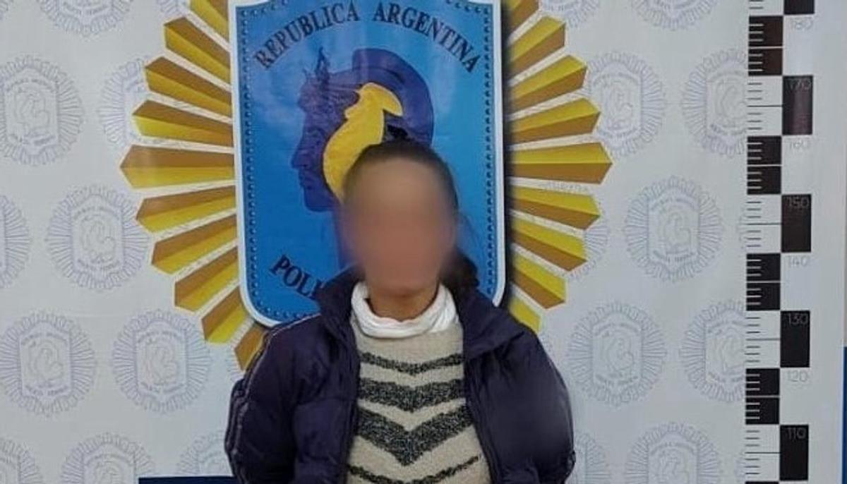 Detienen a mujer por un violento robo en Flores, ocurrido en 2019