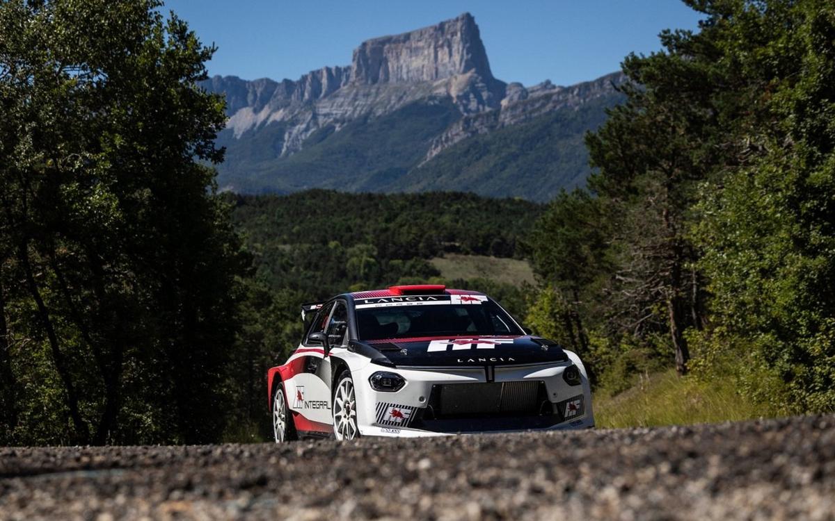 El Lancia Ypsilon arranca en el Rally2 en 2026