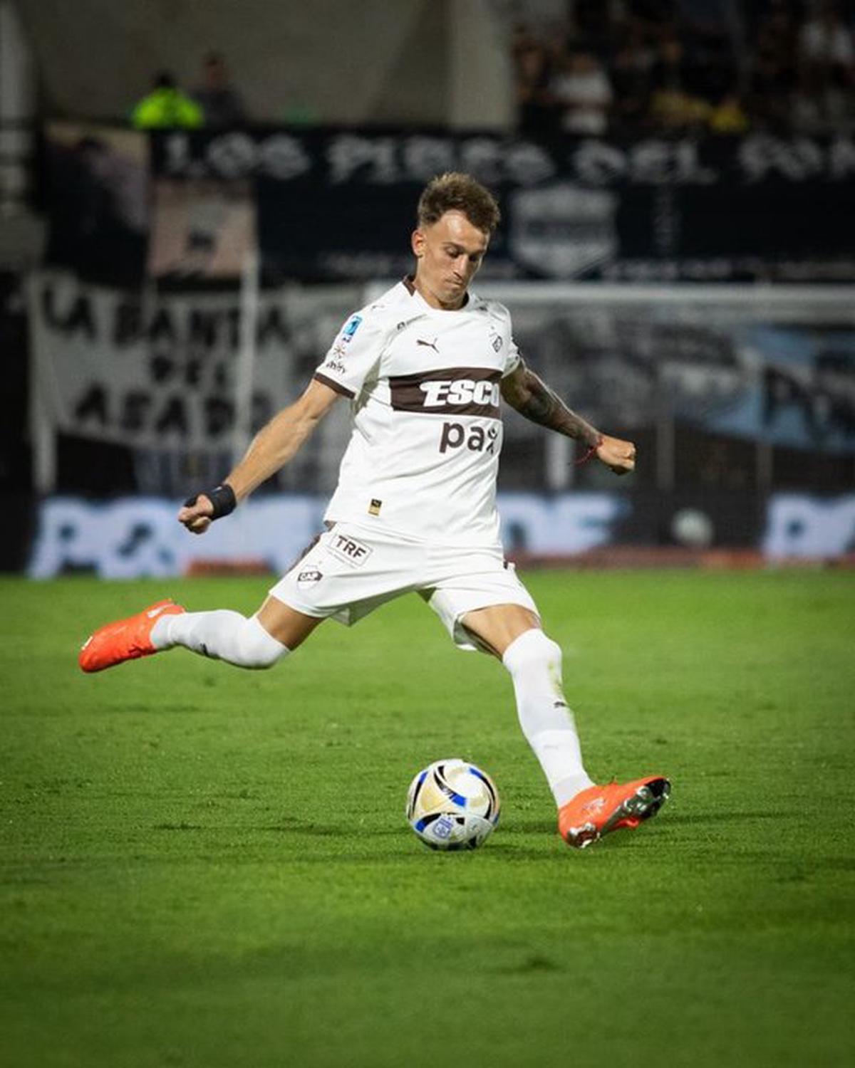 Platense y Deportivo Riestra no se sacaron ventajas en el Torneo Apertura.