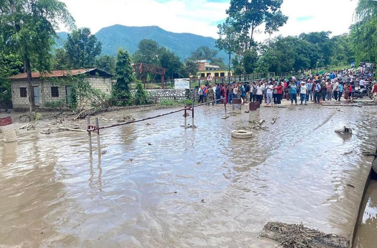 Una zona afectada por las inundaciones repentinas en el distrito de Nuwakot, Nepal.